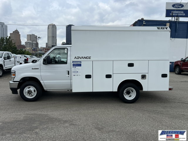 New 2027 Ford E-350 - photo 2