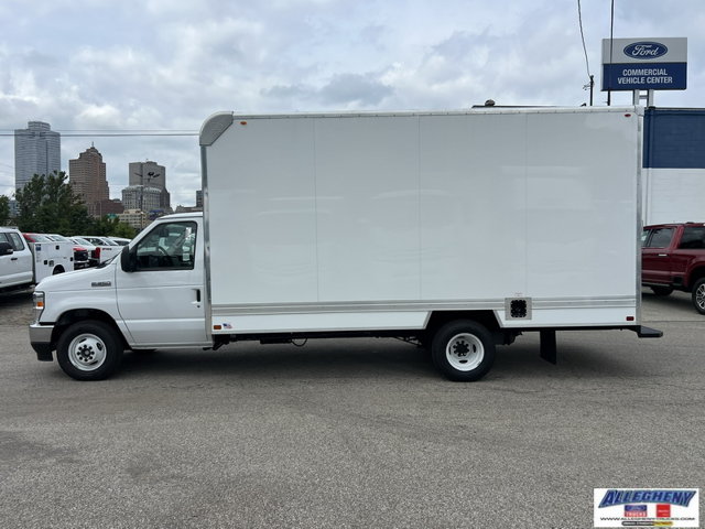 New 2027 Ford E-350 - photo 2