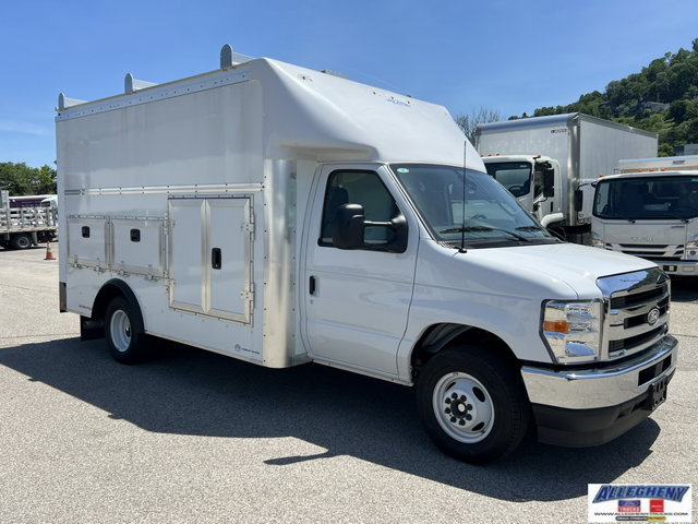 New 2027 Ford E-350 Cutaway - photo 4