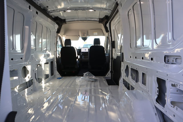 New 2026 Ford Transit 250 Medium Roof Empty Cargo Van - photo 4