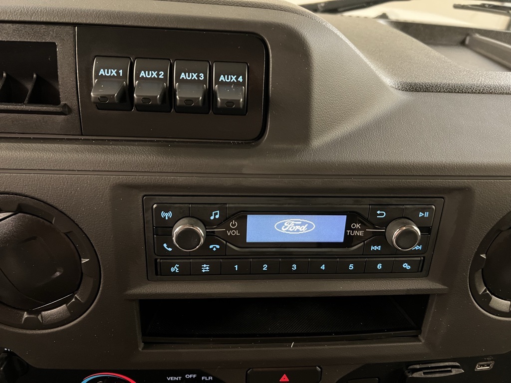New 2026 Ford E-350 Cutaway - photo 9