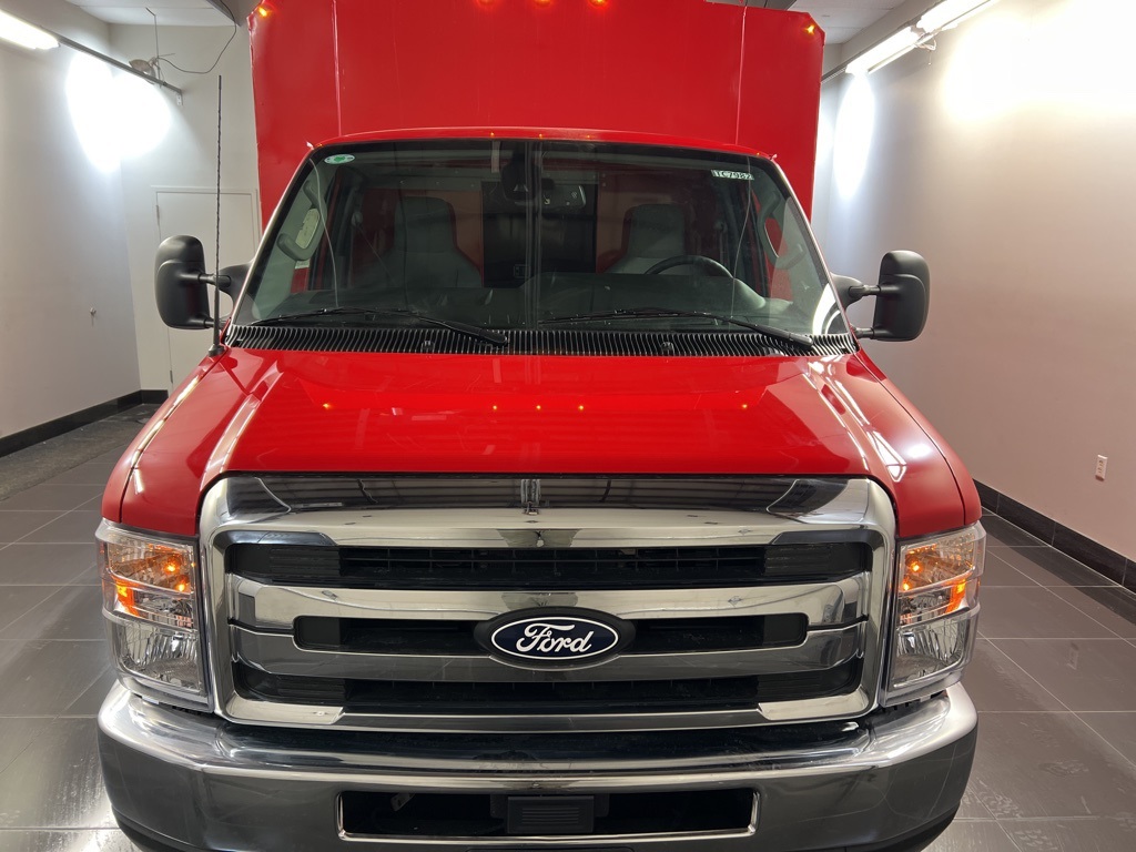 New 2026 Ford E-350 Cutaway - photo 6