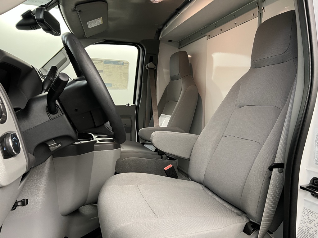 New 2026 Ford E-350 Cutaway - photo 19