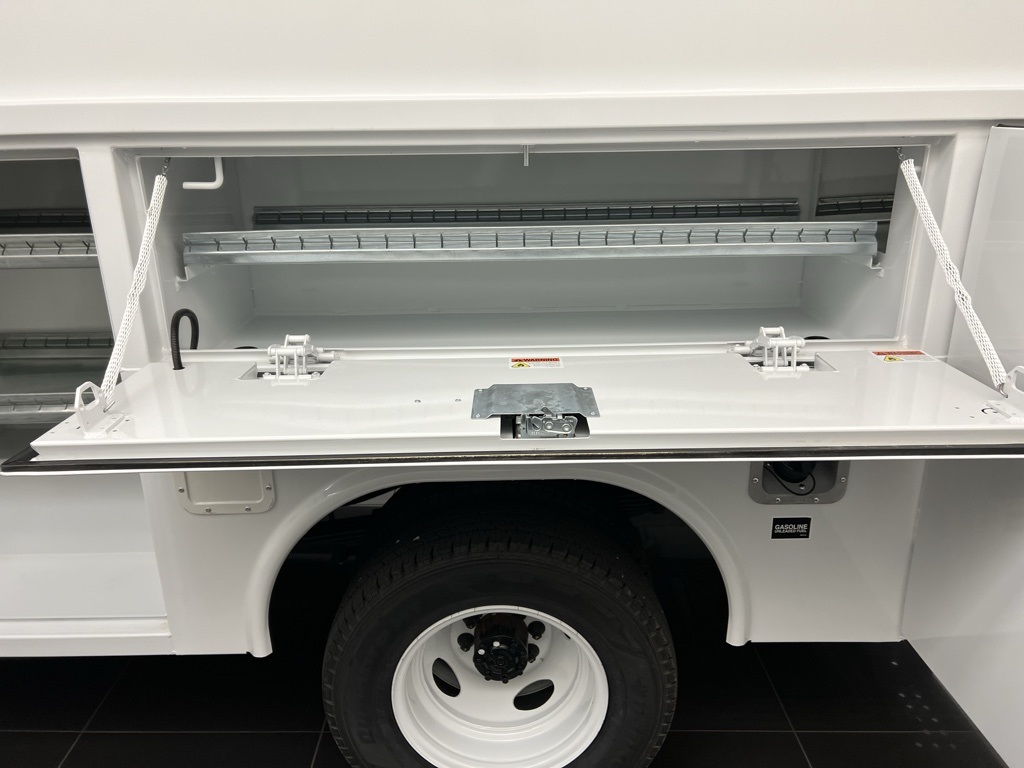 New 2026 Ford E-350 Cutaway - photo 24