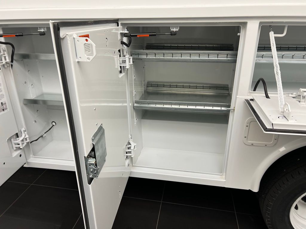 New 2026 Ford E-350 Cutaway - photo 25