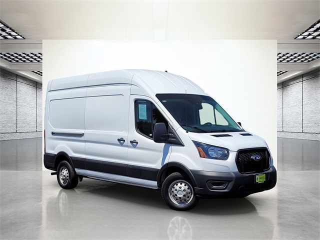 Used 2023 Ford Transit 250 - photo 2