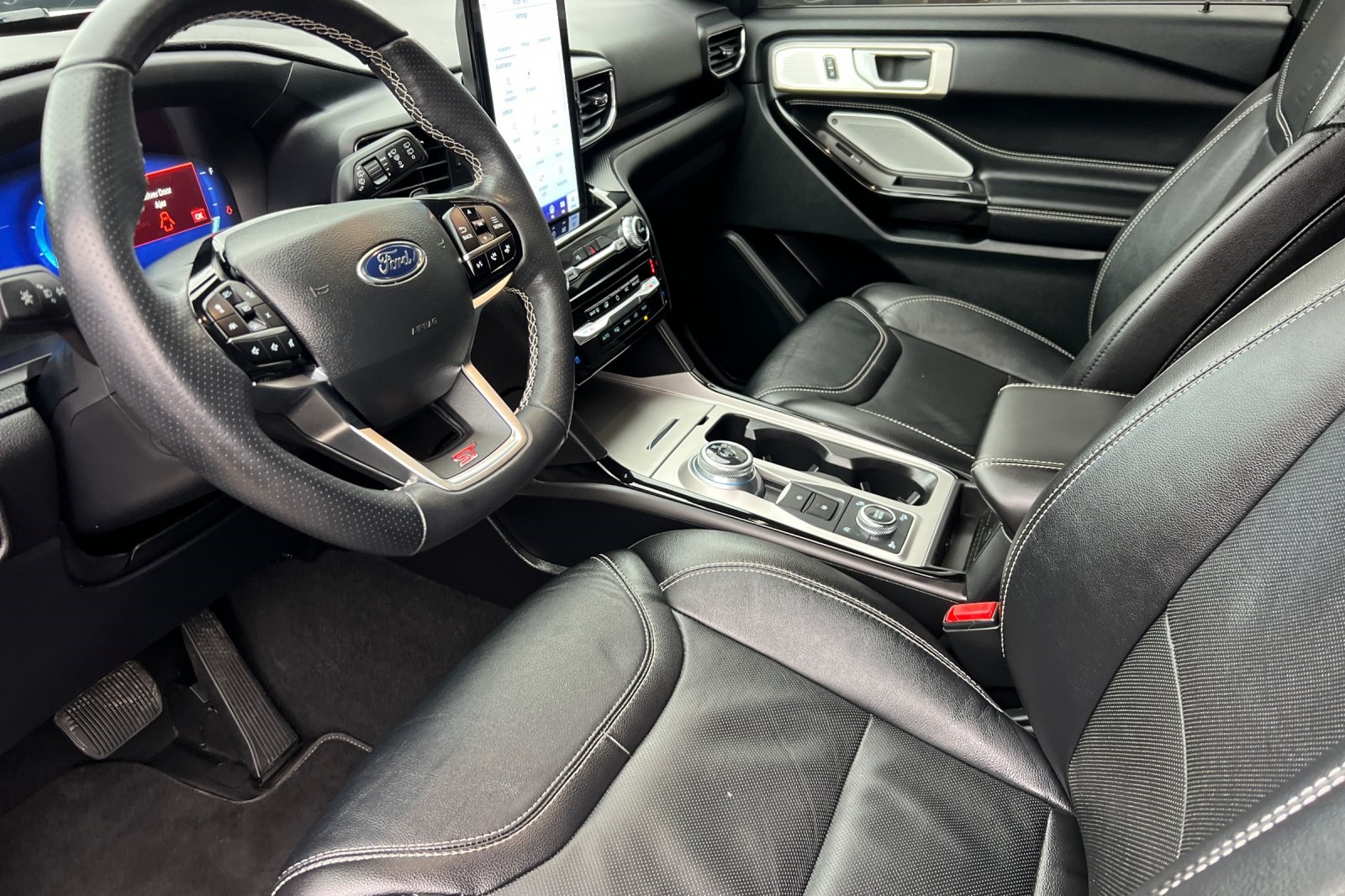 Used 2024 Ford Explorer ST - photo 27