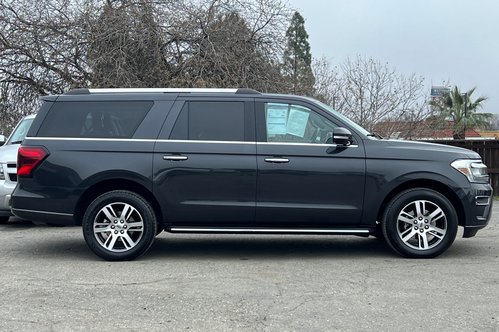 Used 2023 Ford Expedition MAX Limited - photo 26