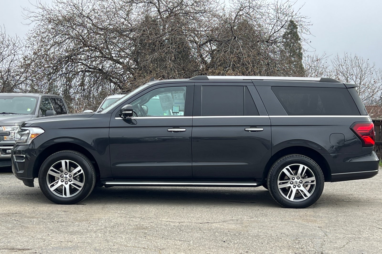 Used 2023 Ford Expedition MAX Limited - photo 30