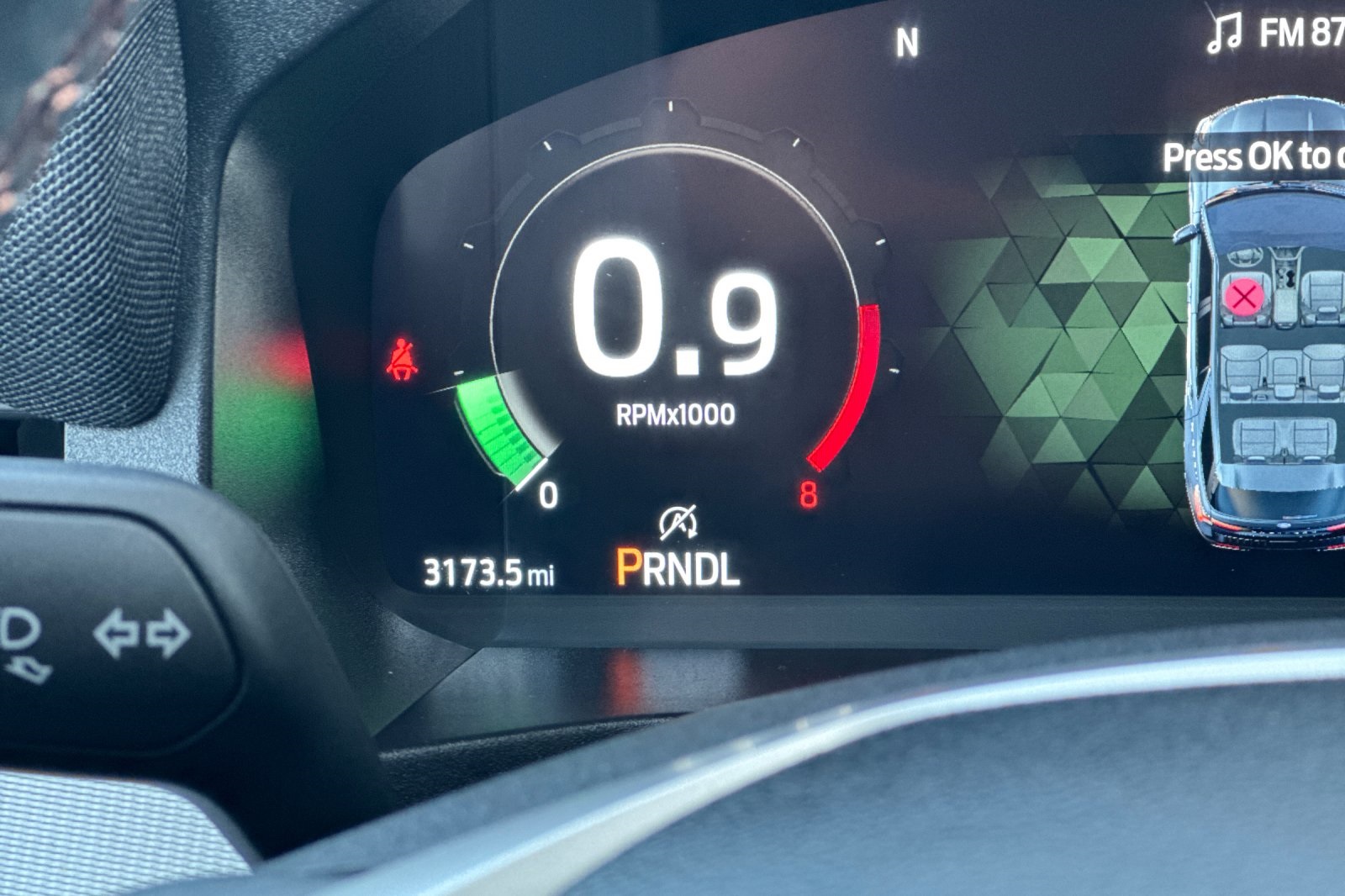 Used 2025 Ford Explorer - photo 2