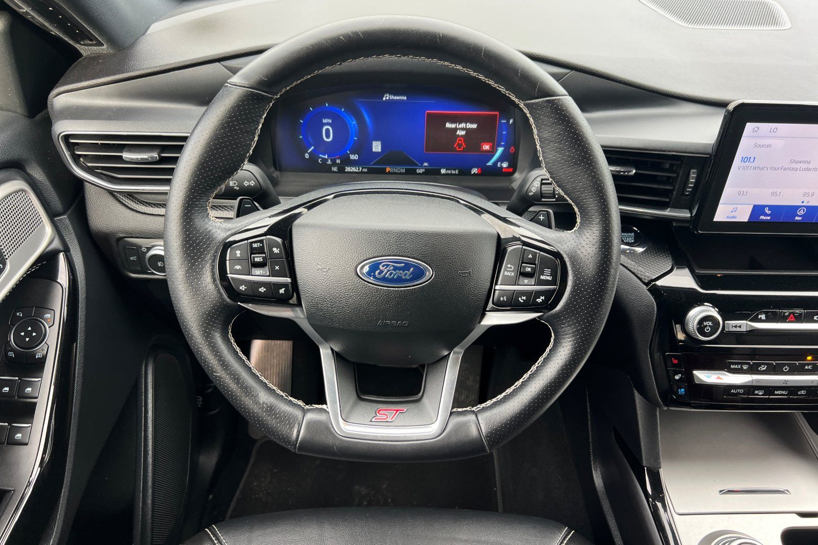 Used 2022 Ford Explorer ST - photo 4