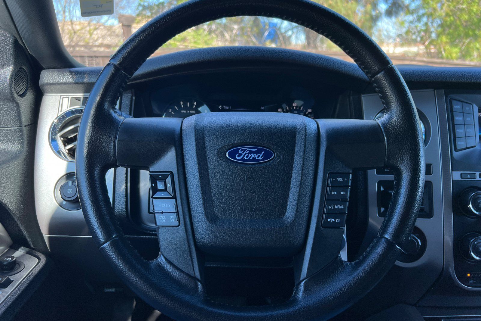 Used 2017 Ford Expedition XLT - photo 11
