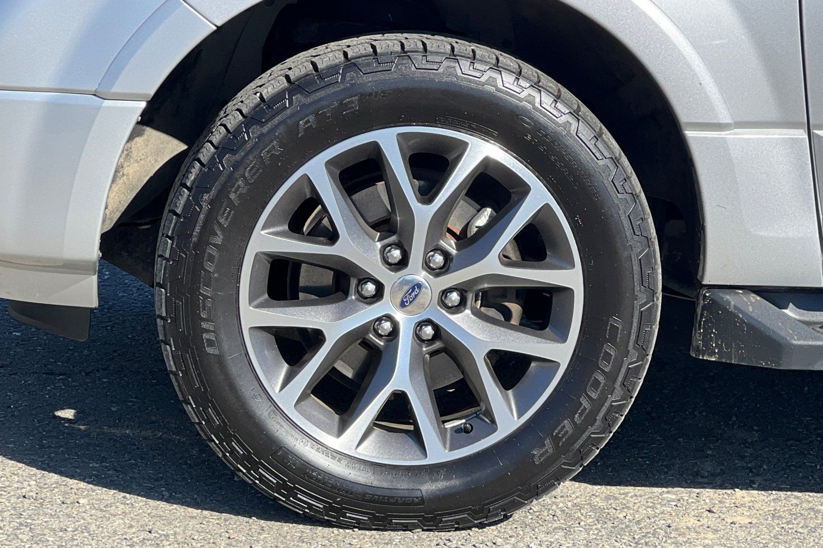 Used 2017 Ford Expedition XLT - photo 13