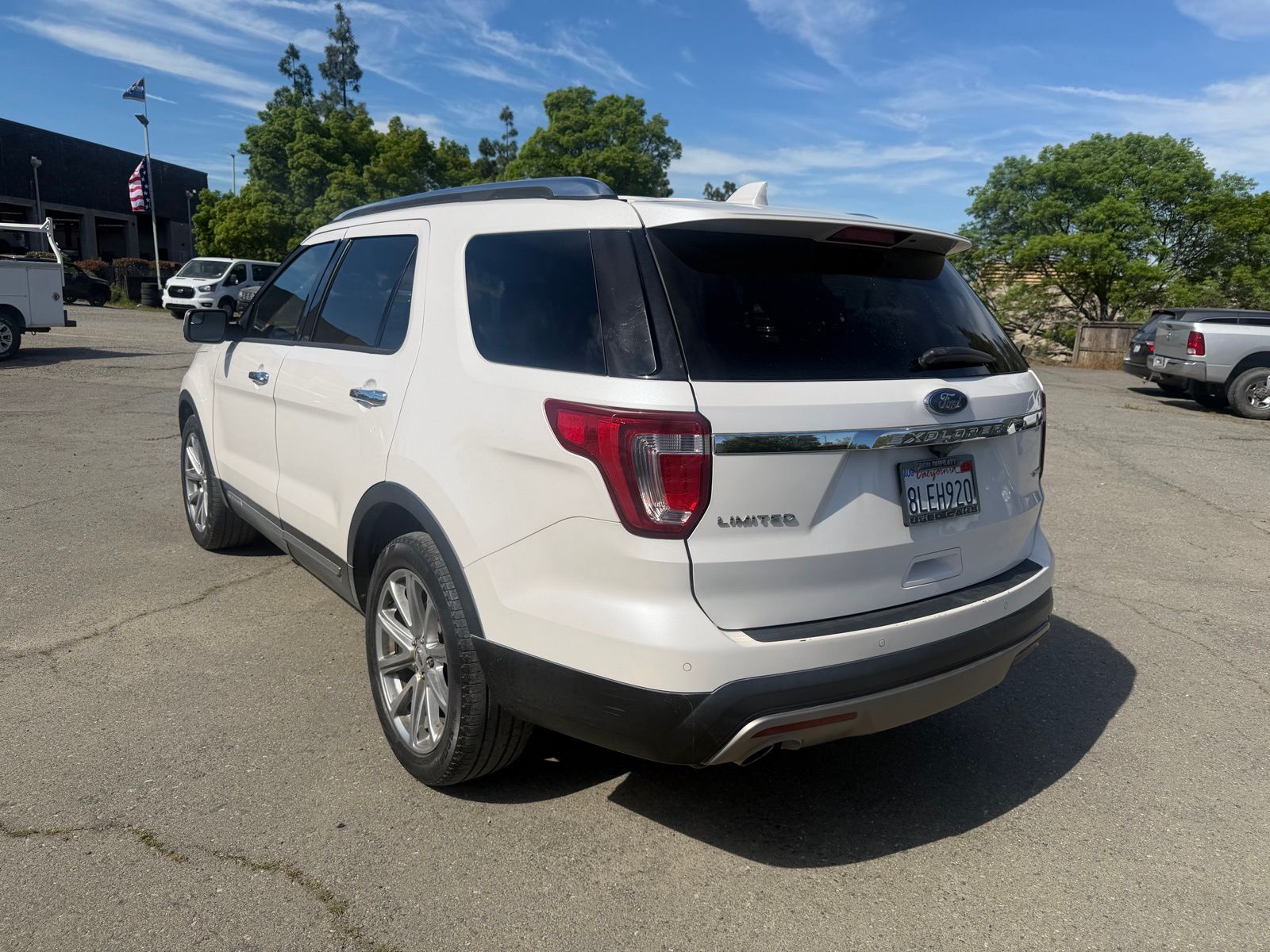 Used 2016 Ford Explorer Limited - photo 3