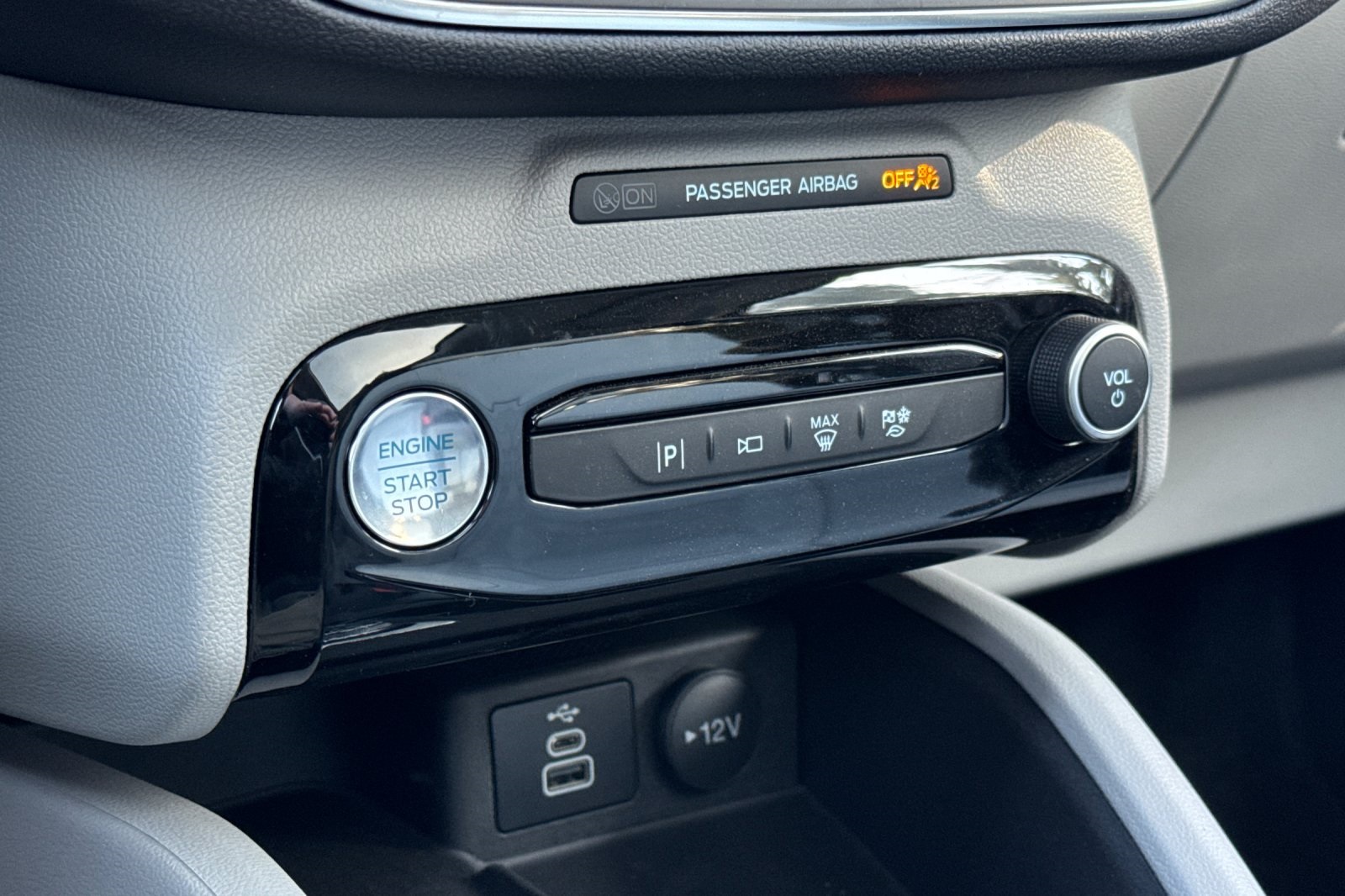 Used 2024 Ford Escape Base - photo 6