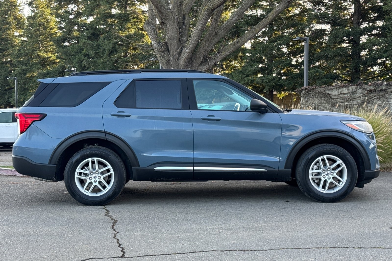 Used 2025 Ford Explorer ACTIV - photo 7
