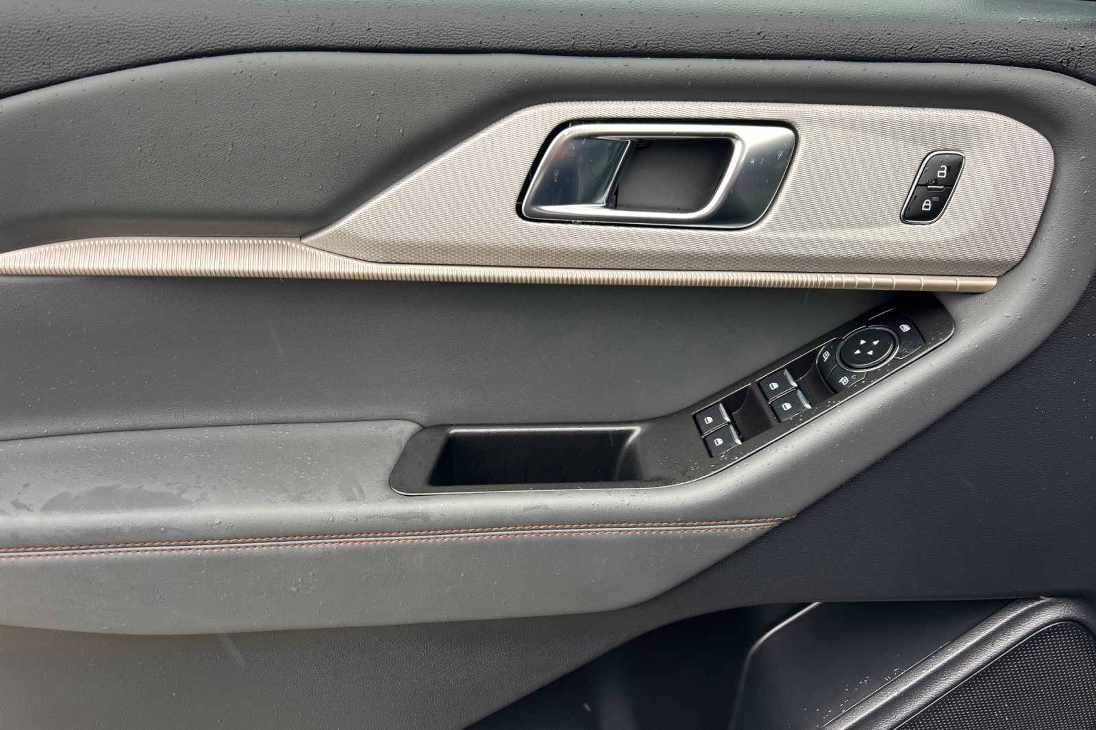 Used 2025 Ford Explorer ACTIV - photo 16