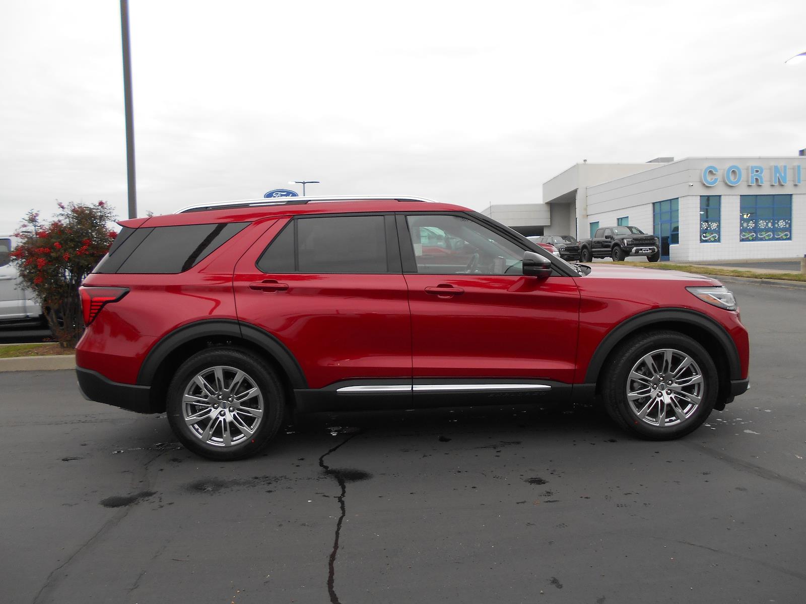 New 2026 Ford Explorer - photo 2