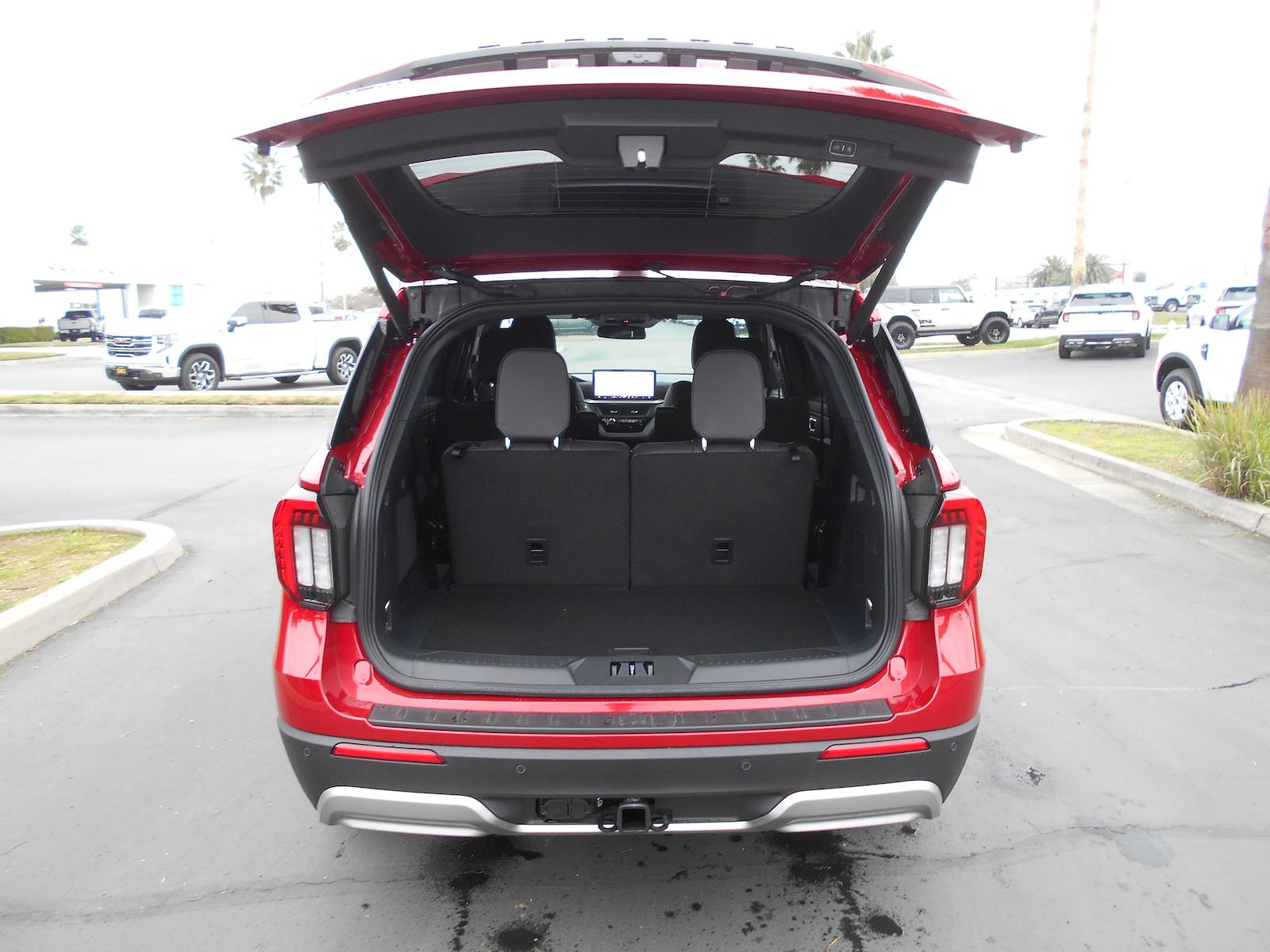New 2026 Ford Explorer Platinum - photo 3