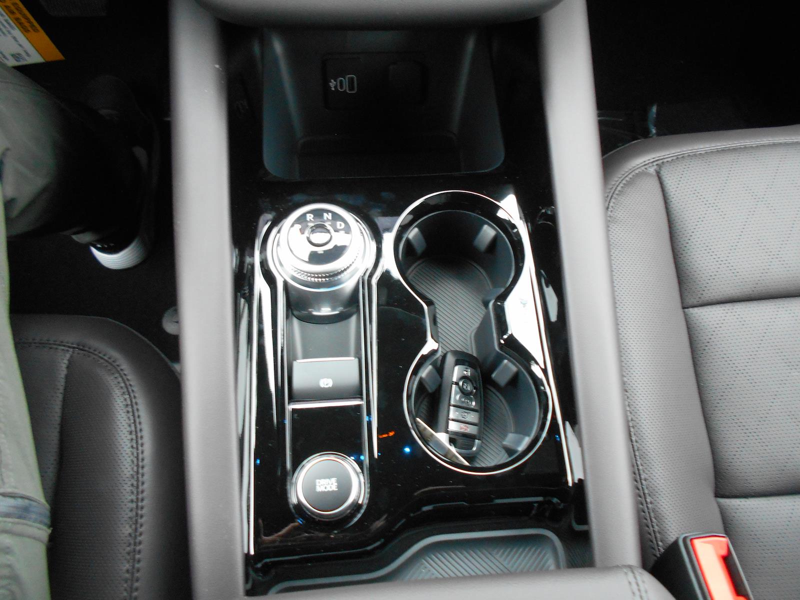 New 2026 Ford Explorer Platinum - photo 14