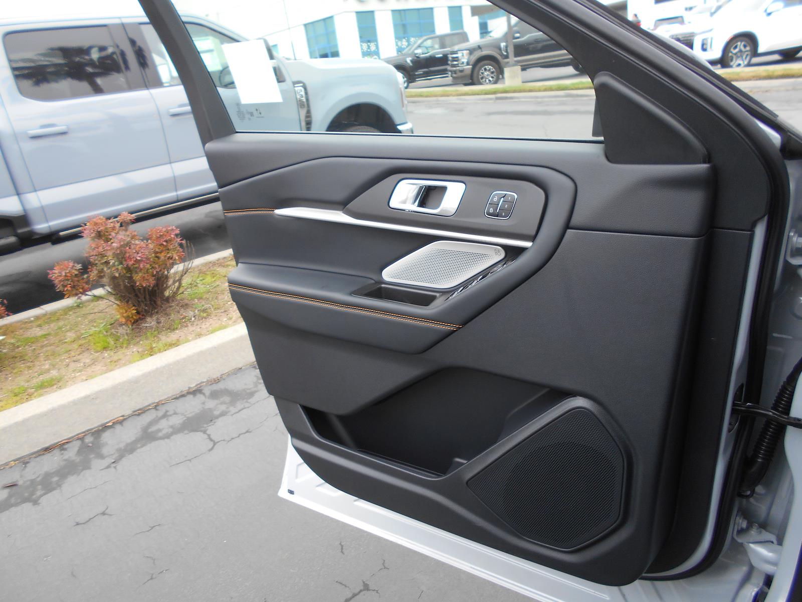 New 2026 Ford Explorer Tremor - photo 6