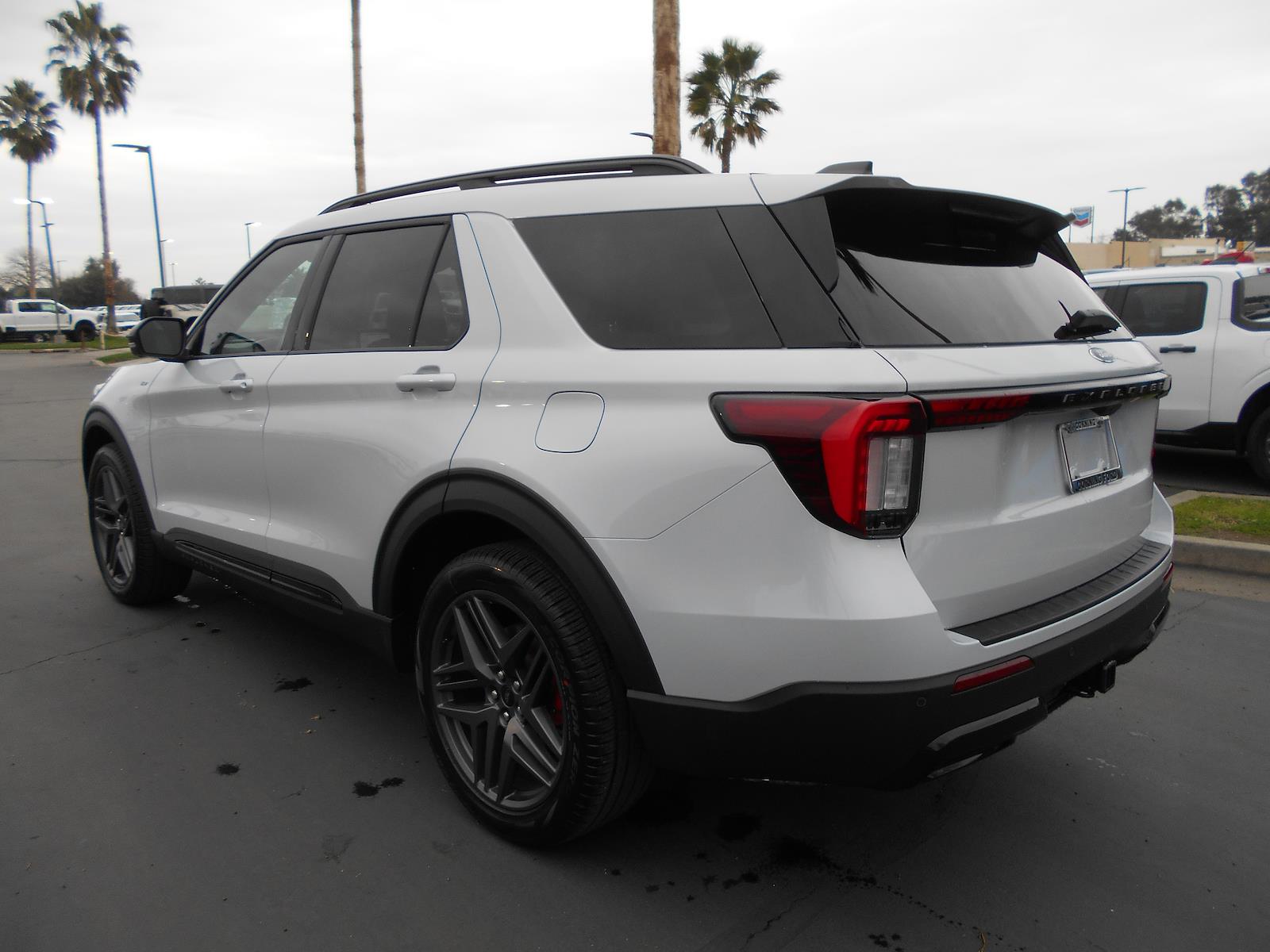 New 2026 Ford Explorer ST-Line - photo 14