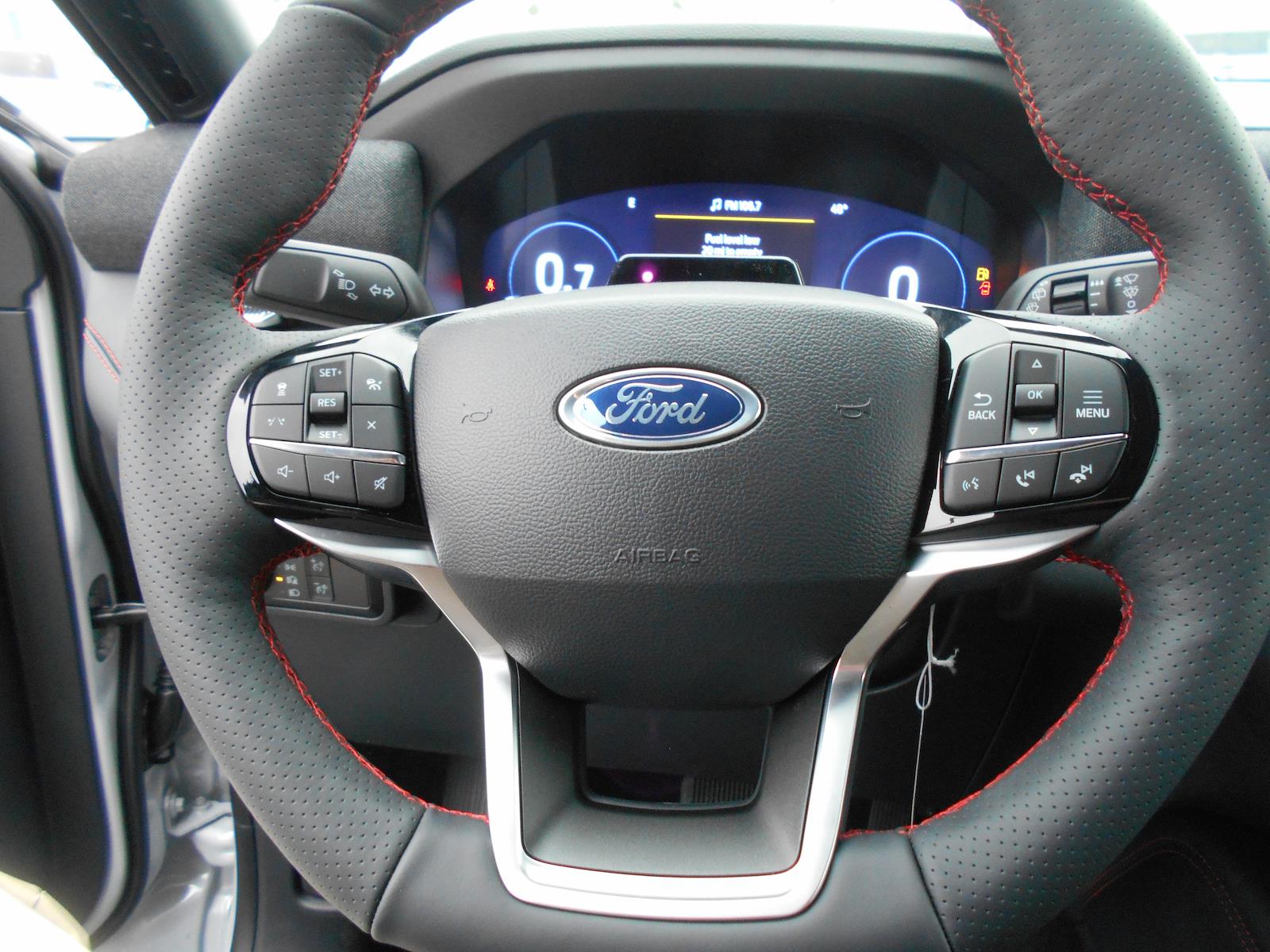 New 2026 Ford Explorer ST-Line - photo 8