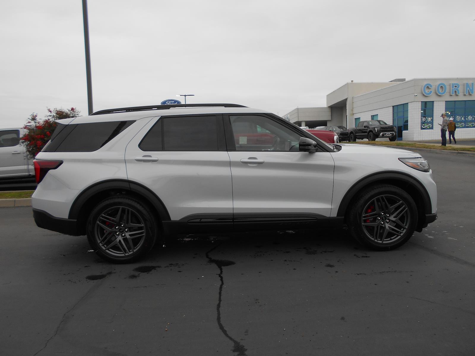New 2026 Ford Explorer ST - photo 14