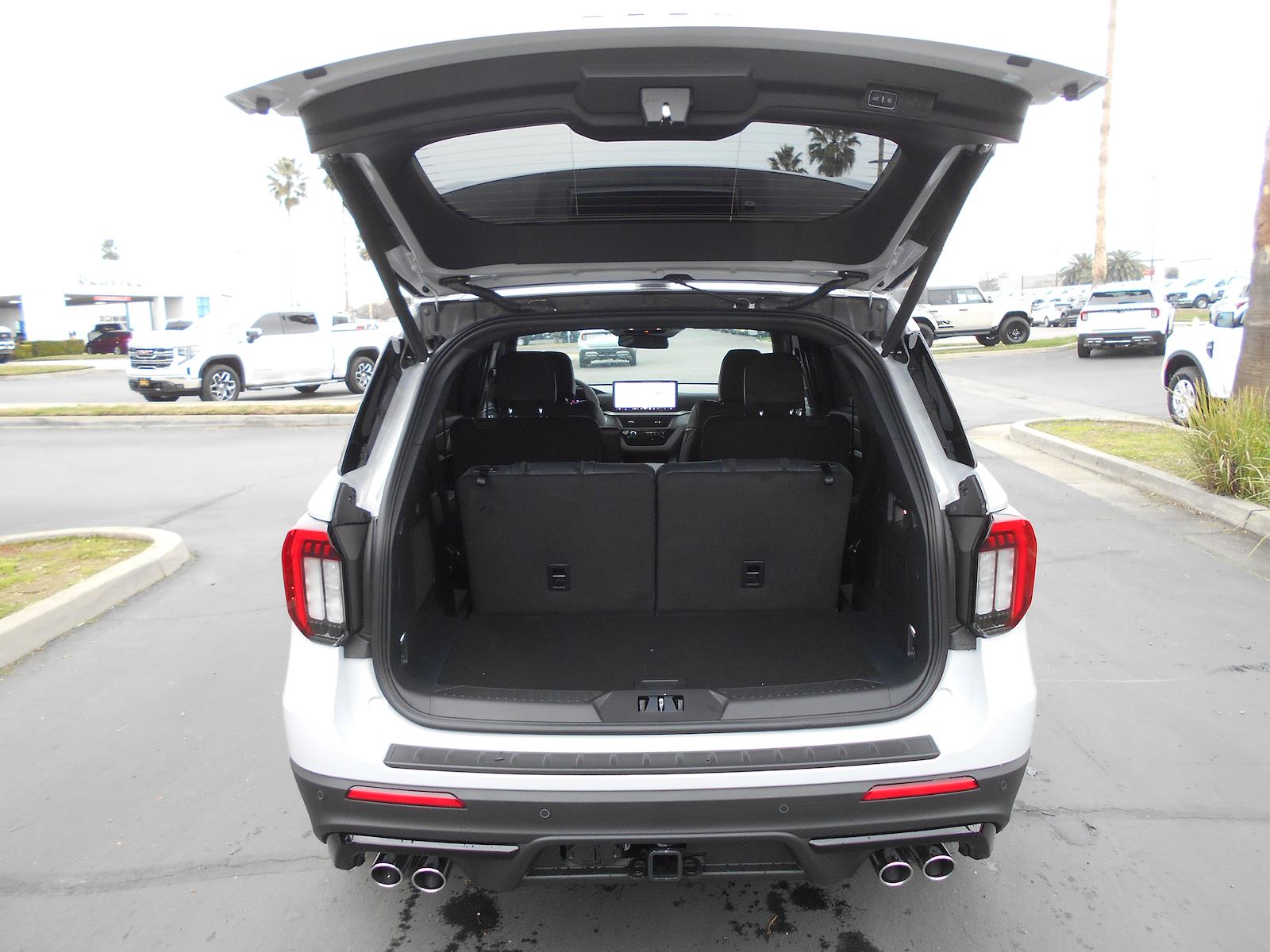 New 2026 Ford Explorer ST - photo 15