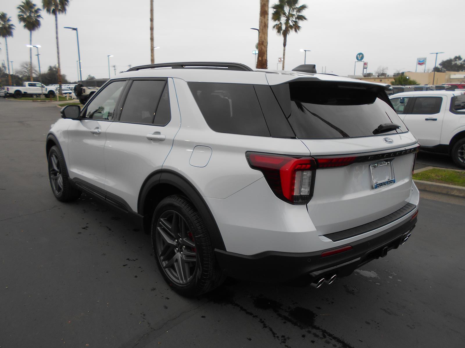New 2026 Ford Explorer - photo 1