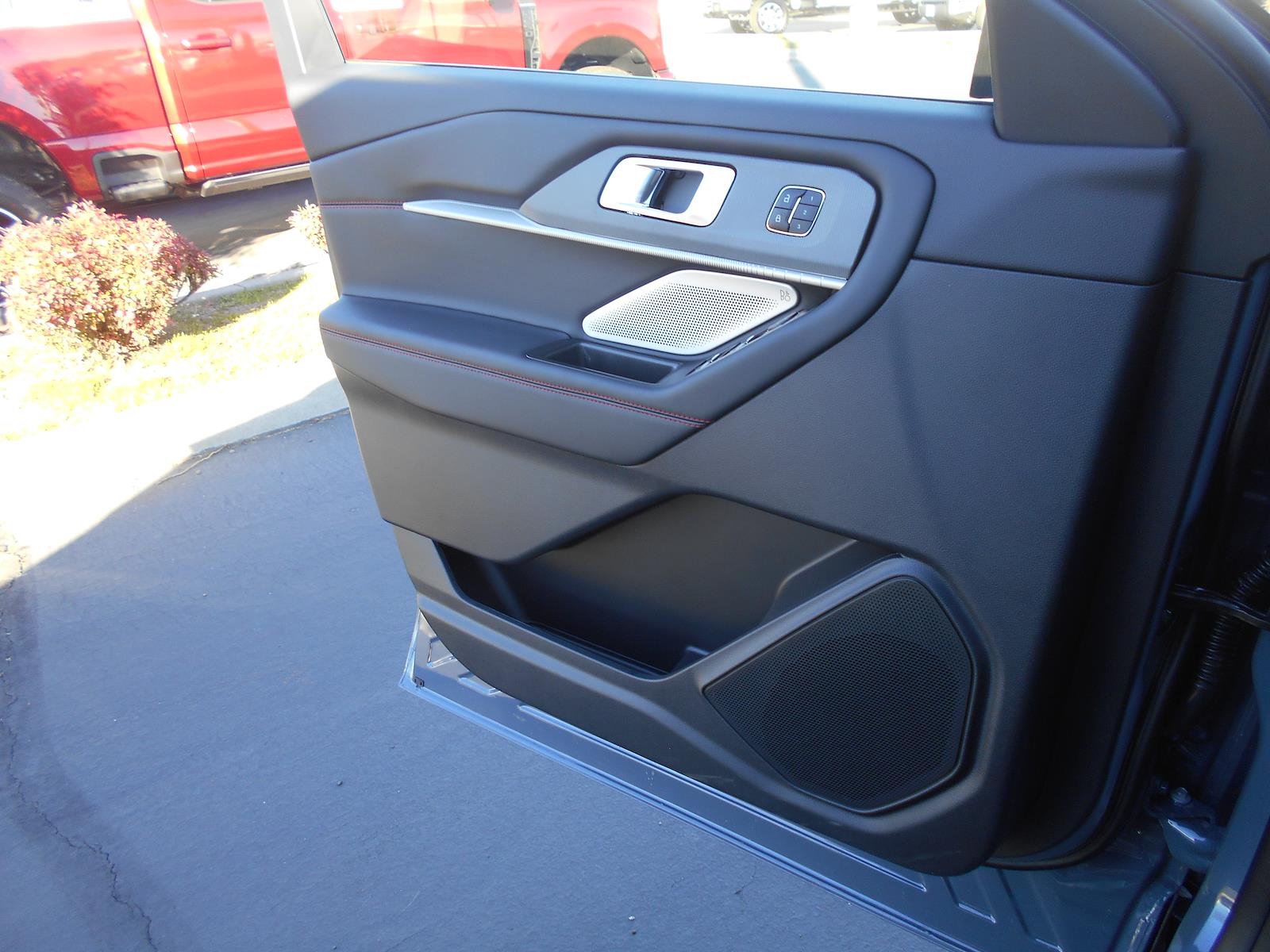 New 2026 Ford Explorer ST - photo 29
