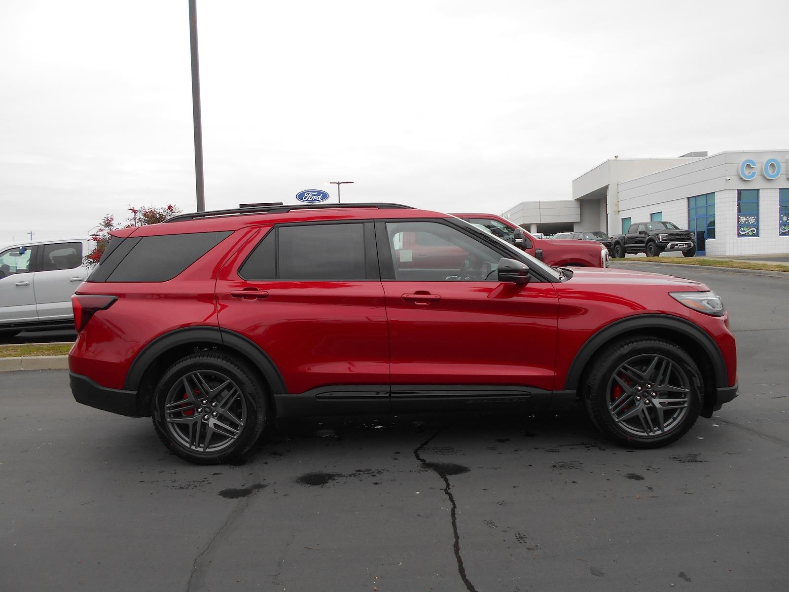 New 2026 Ford Explorer ST - photo 15