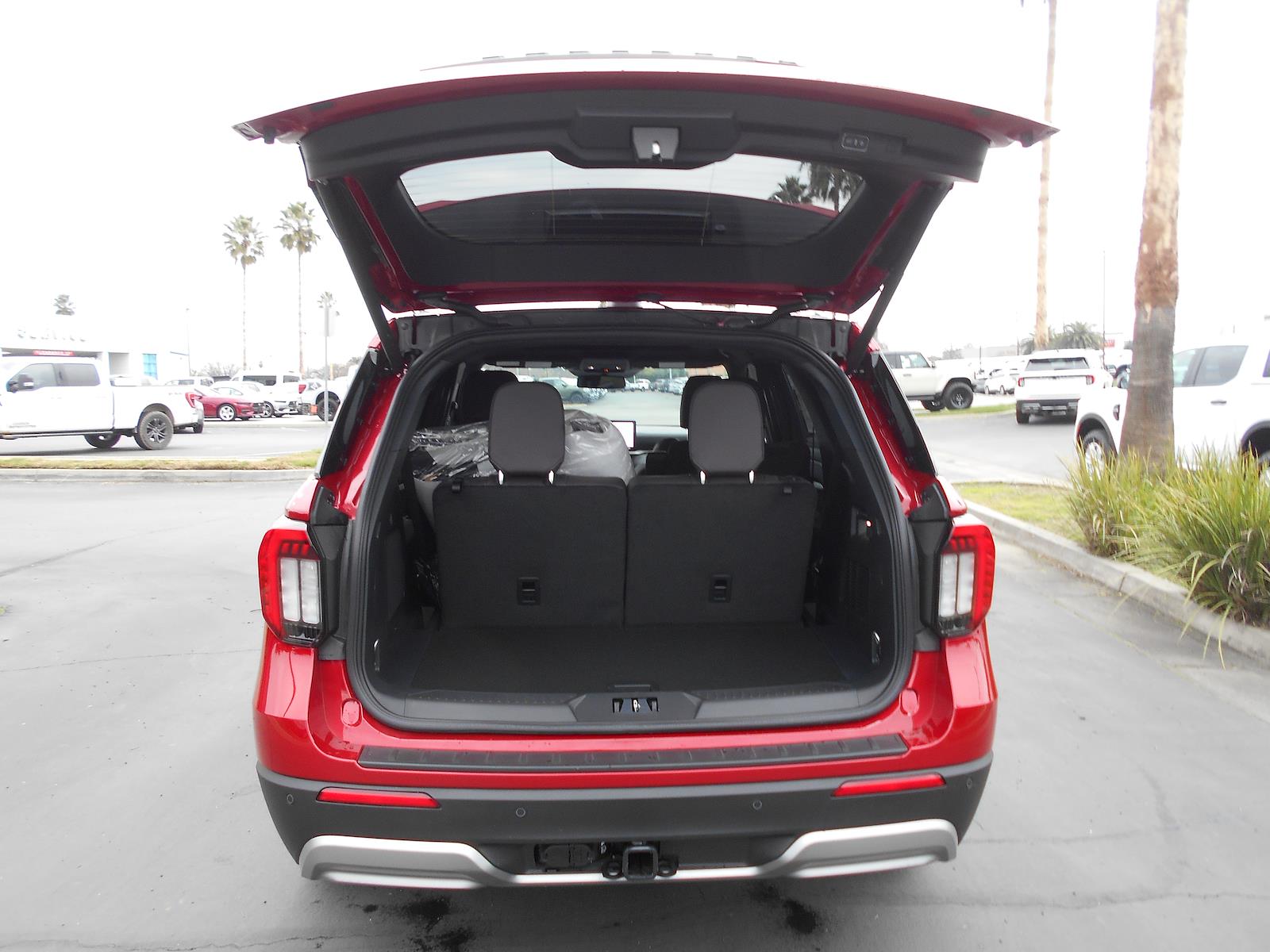 New 2026 Ford Explorer Platinum - photo 4