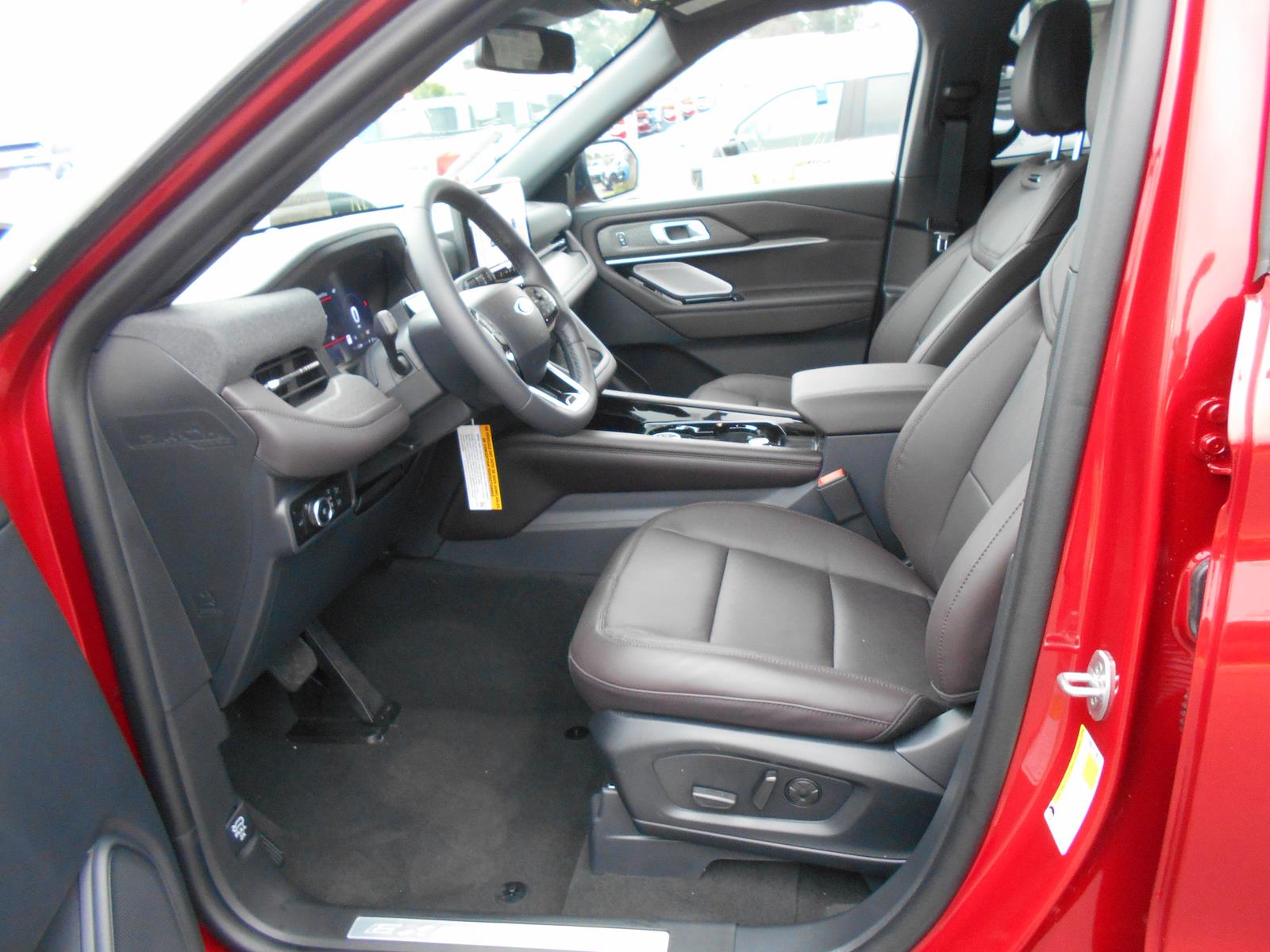 New 2026 Ford Explorer Platinum - photo 5