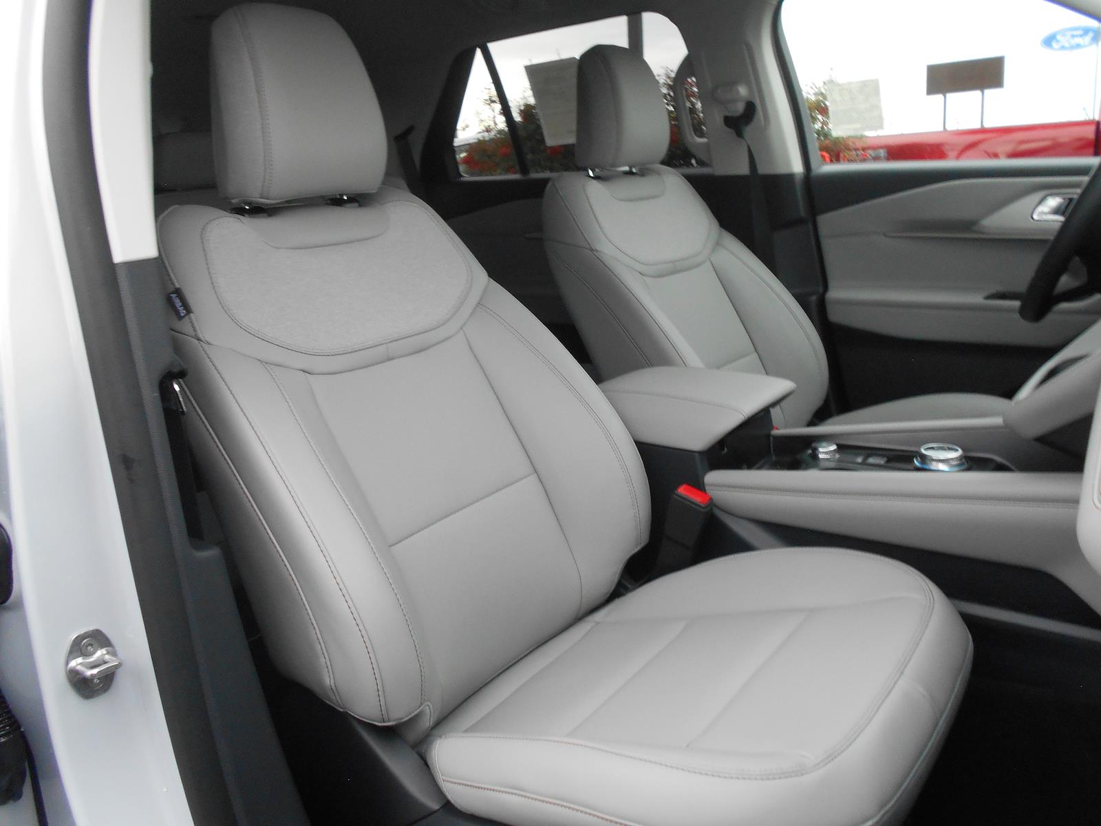 New 2026 Ford Explorer ACTIV - photo 7