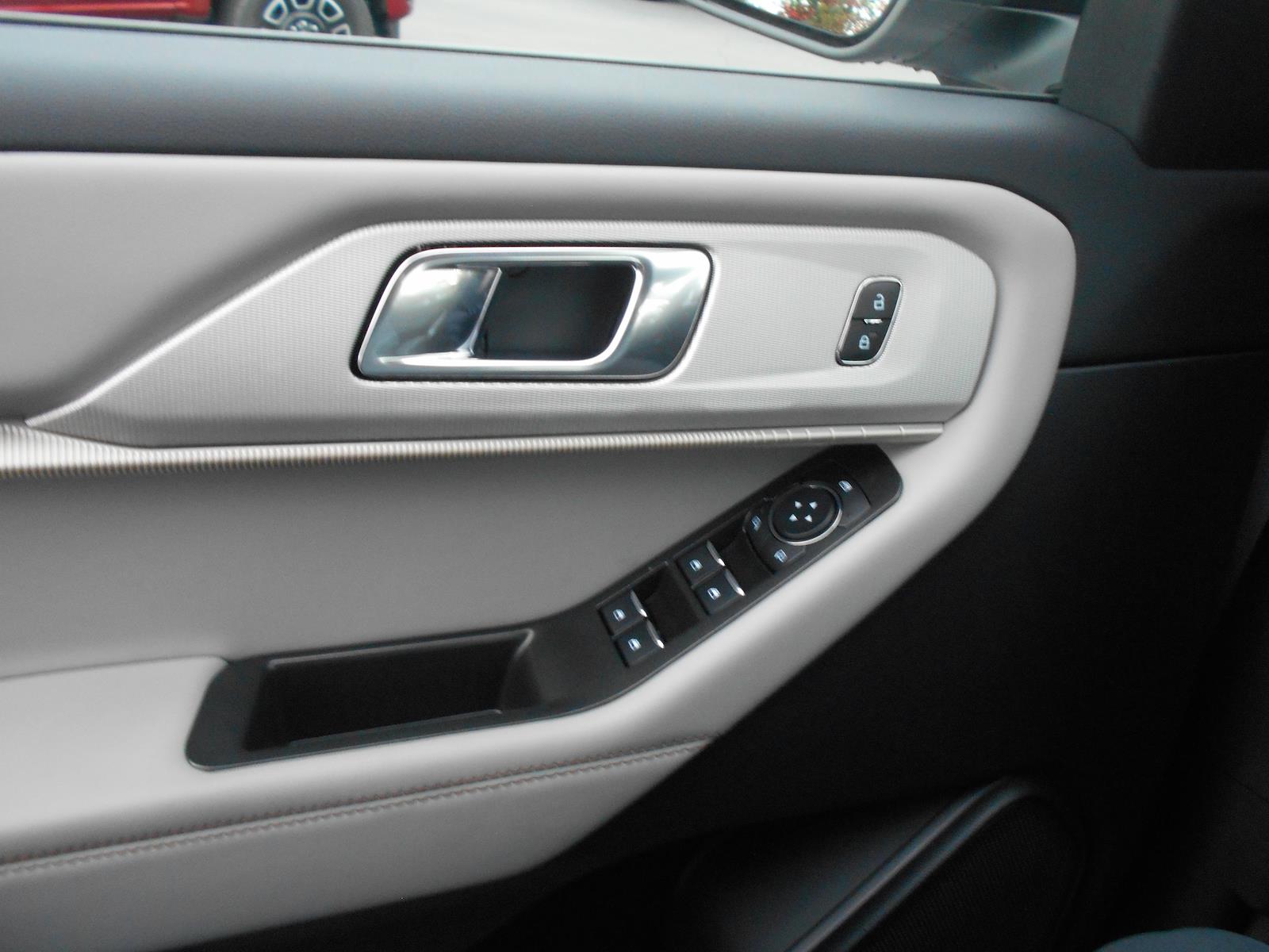 New 2026 Ford Explorer ACTIV - photo 11
