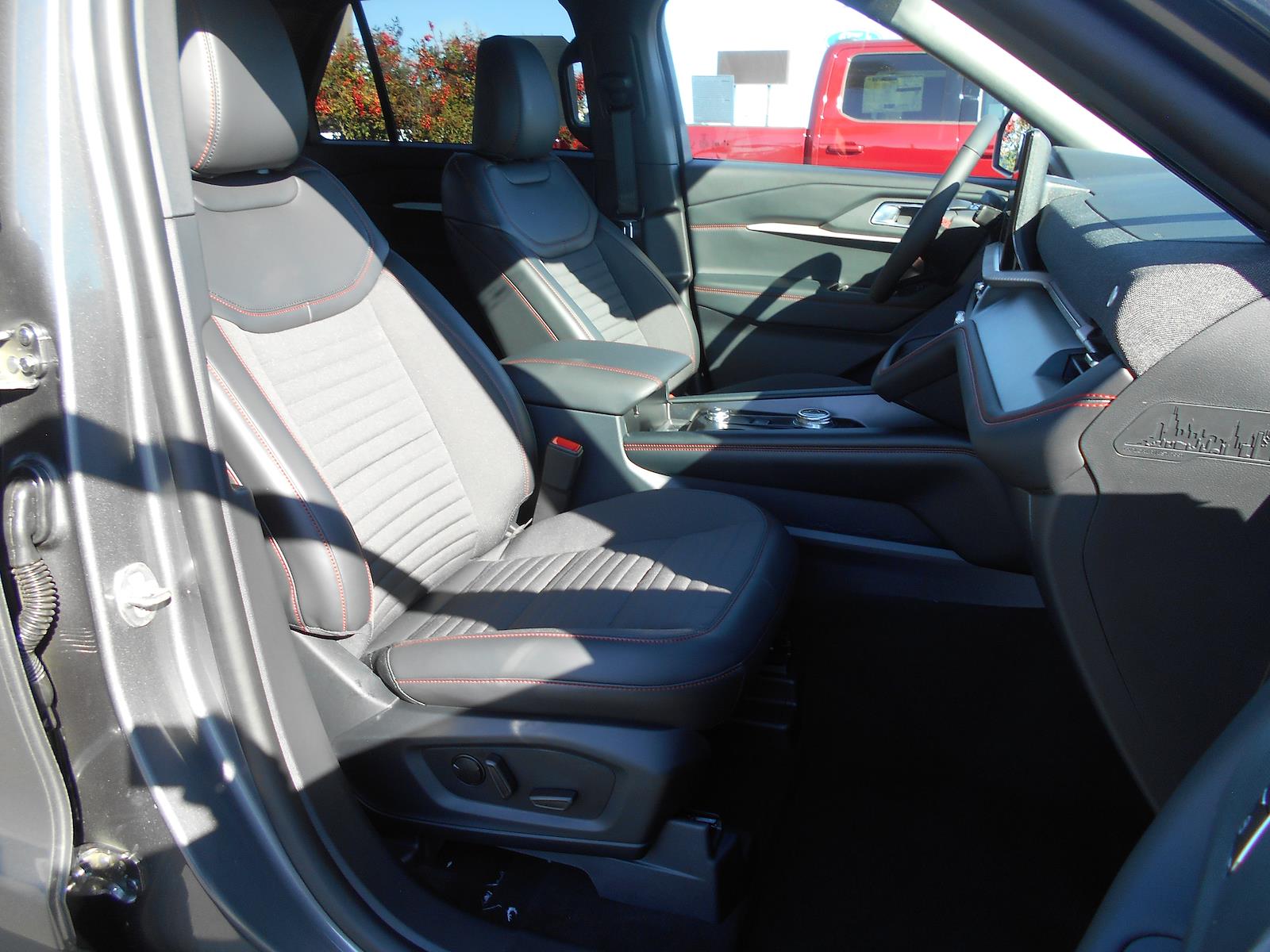 New 2026 Ford Explorer ST-Line - photo 29