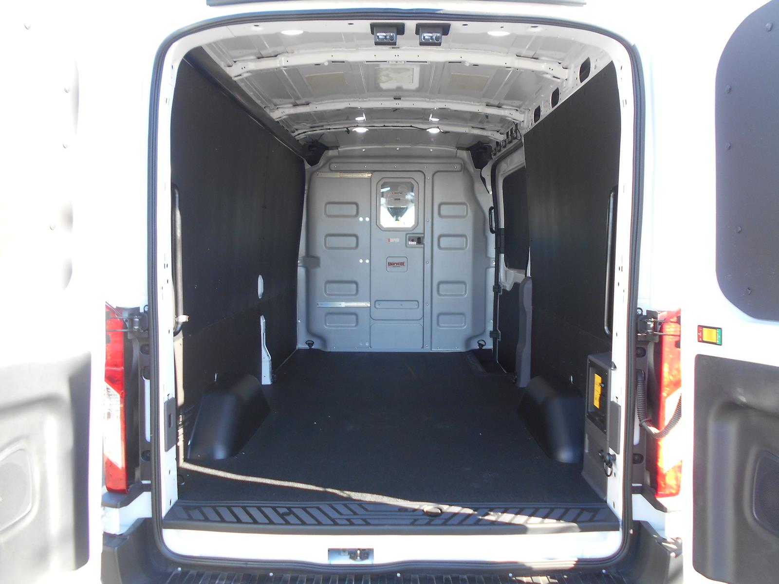 Used 2022 Ford E-Transit 350 - photo 1