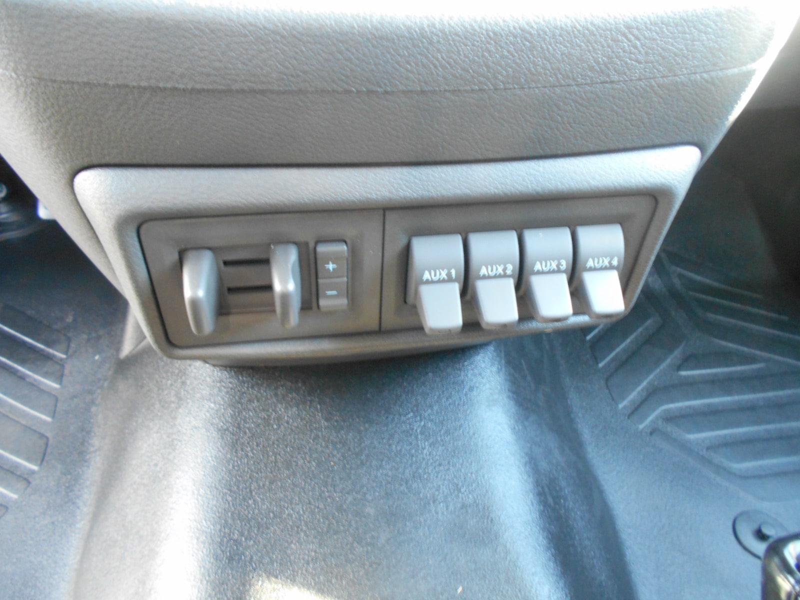 Used 2024 Ford Transit 250 Low Roof Empty Cargo Van - photo 10