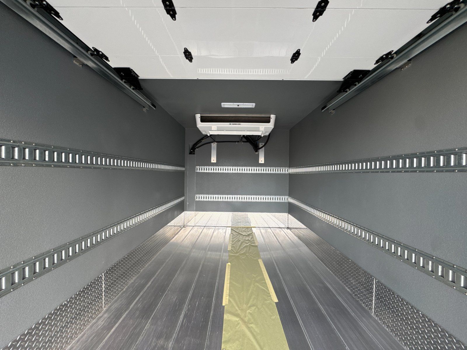 New 1996 Ford E-450 Cutaway - photo 14
