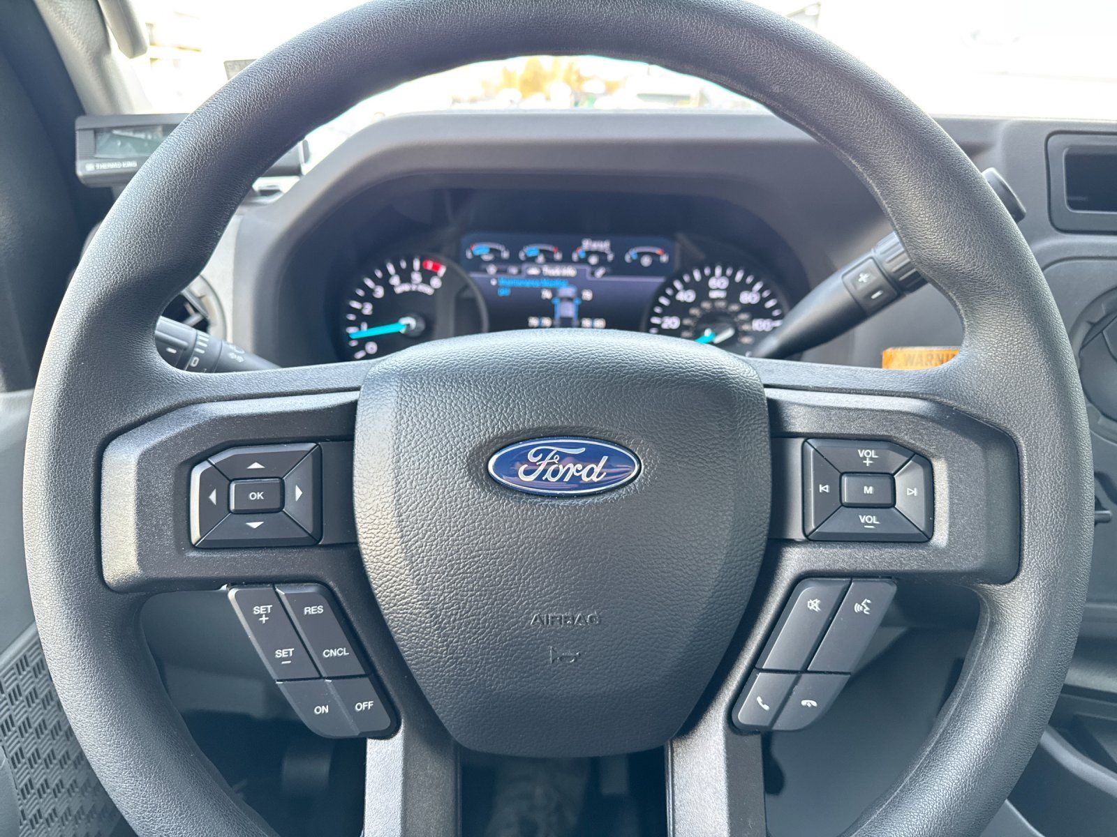 New 1996 Ford E-450 Cutaway - photo 21