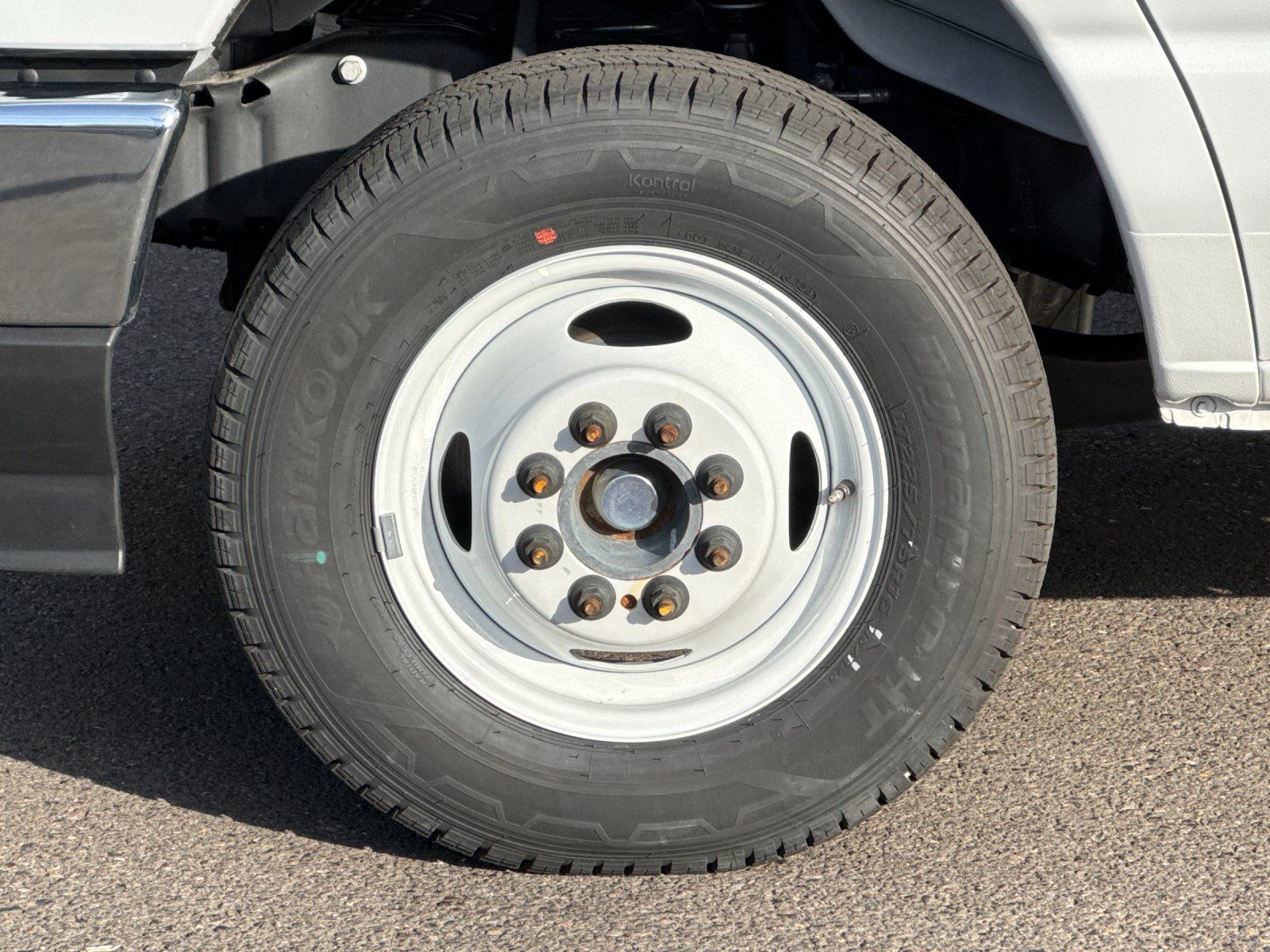 New 1996 Ford E-450 Cutaway - photo 23
