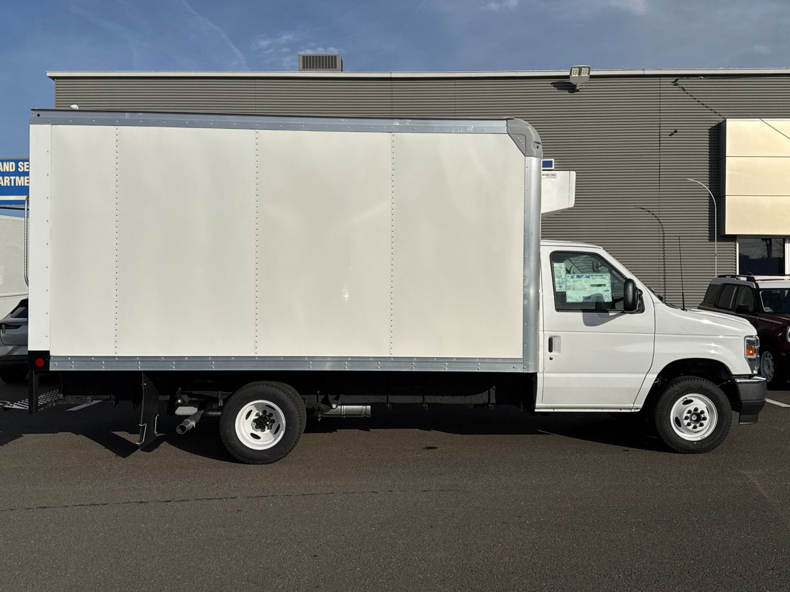 New 1996 Ford E-450 Cutaway - photo 7