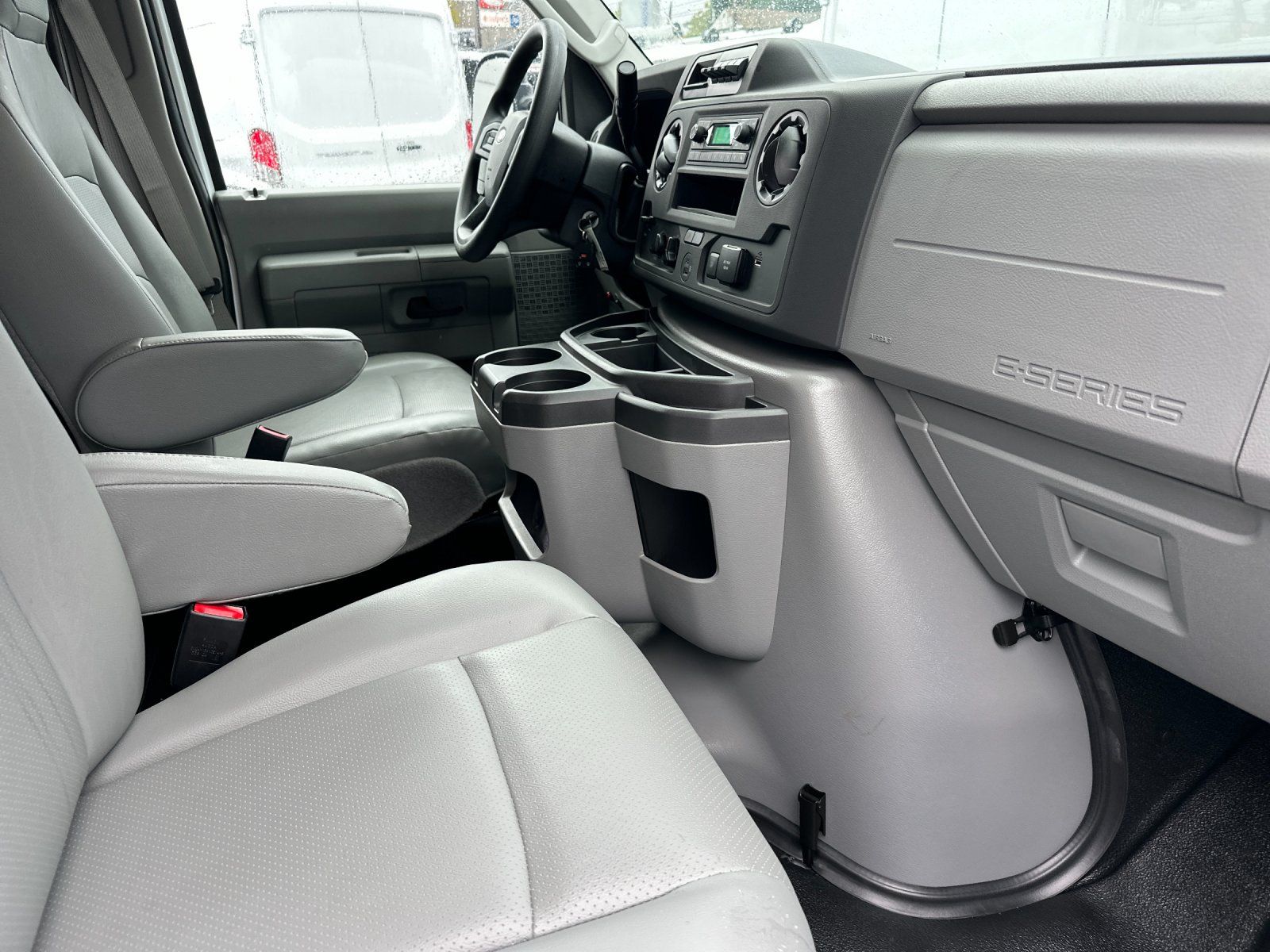 New 1996 Ford E-450 Cutaway - photo 23