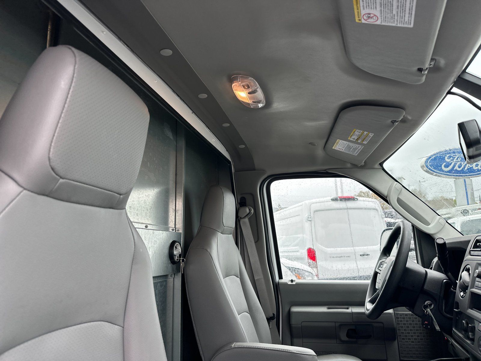 New 1996 Ford E-450 Cutaway - photo 24