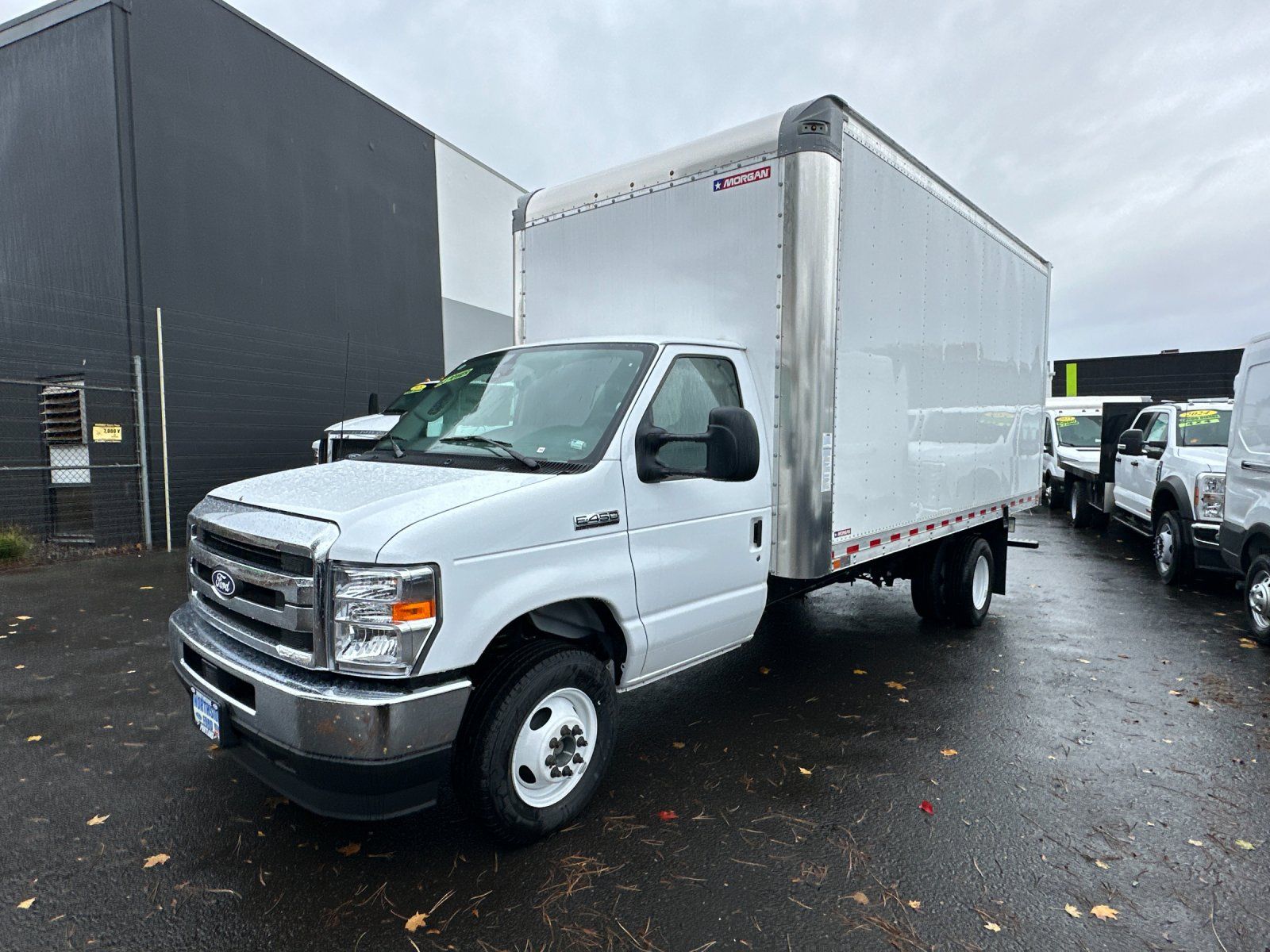 New 1996 Ford E-450 Cutaway - photo 25