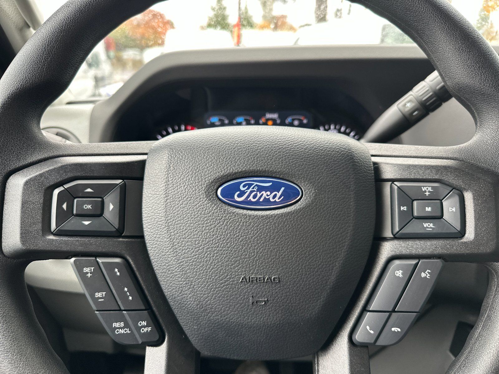 New 1996 Ford E-450 Cutaway - photo 3