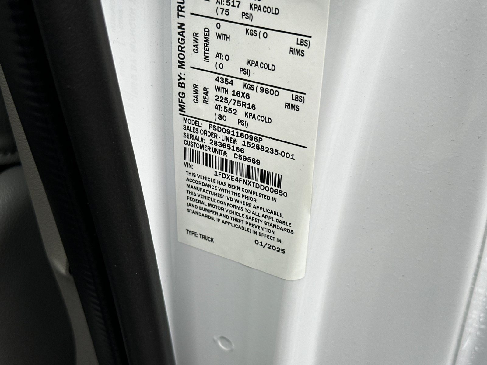 New 1996 Ford E-450 Cutaway - photo 8