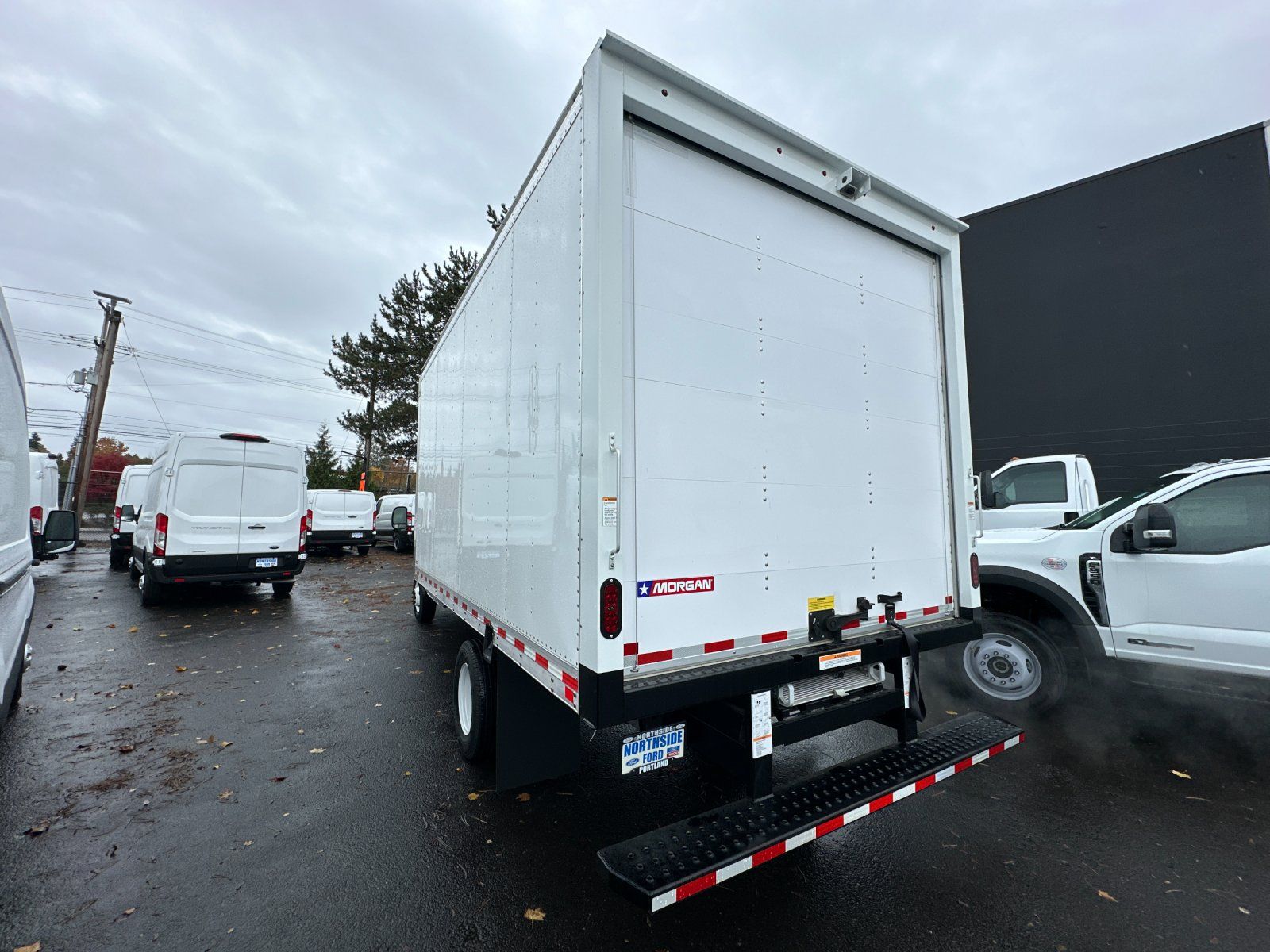 New 1996 Ford E-450 Cutaway - photo 11