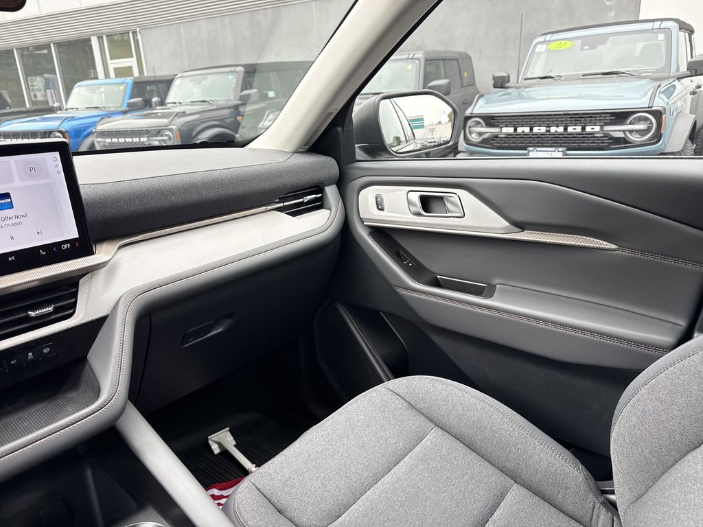 Used 2026 Ford Explorer ACTIV - photo 18